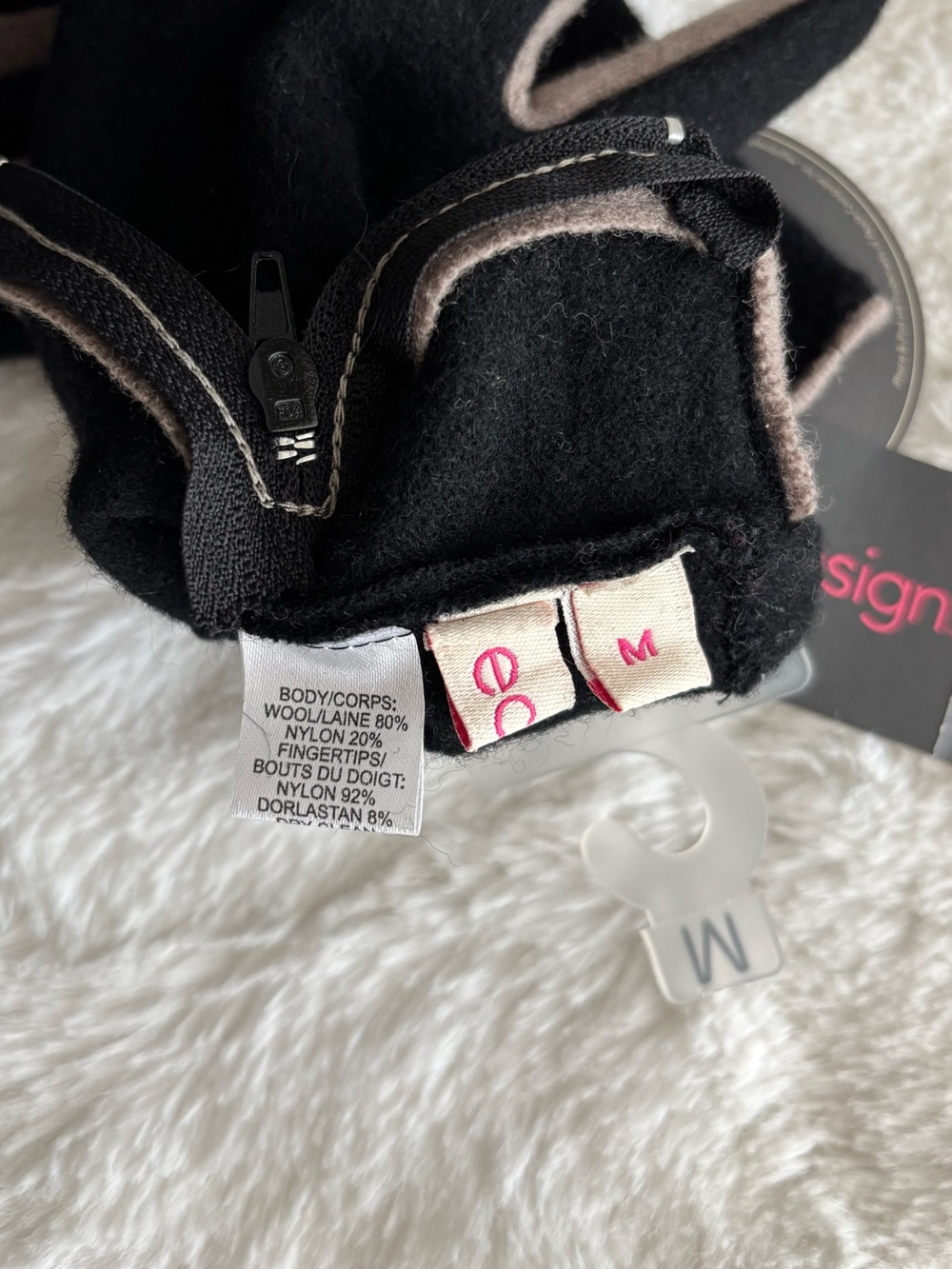 Echo Design Wool Blend Gloves Size Medium NEW Black Mobile Touch Compatible - Picture 4 of 7